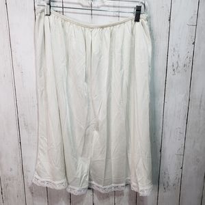 Vintage Danbury White Nylon Half Slip with Lace
